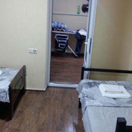 Гостевой дом Kldiashvili Батуми Экстерьер фото